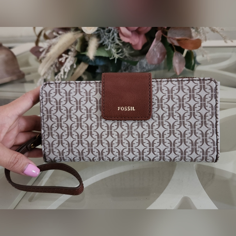 Fossil Madison Zip Clutch Women's Wallet Taupe tan